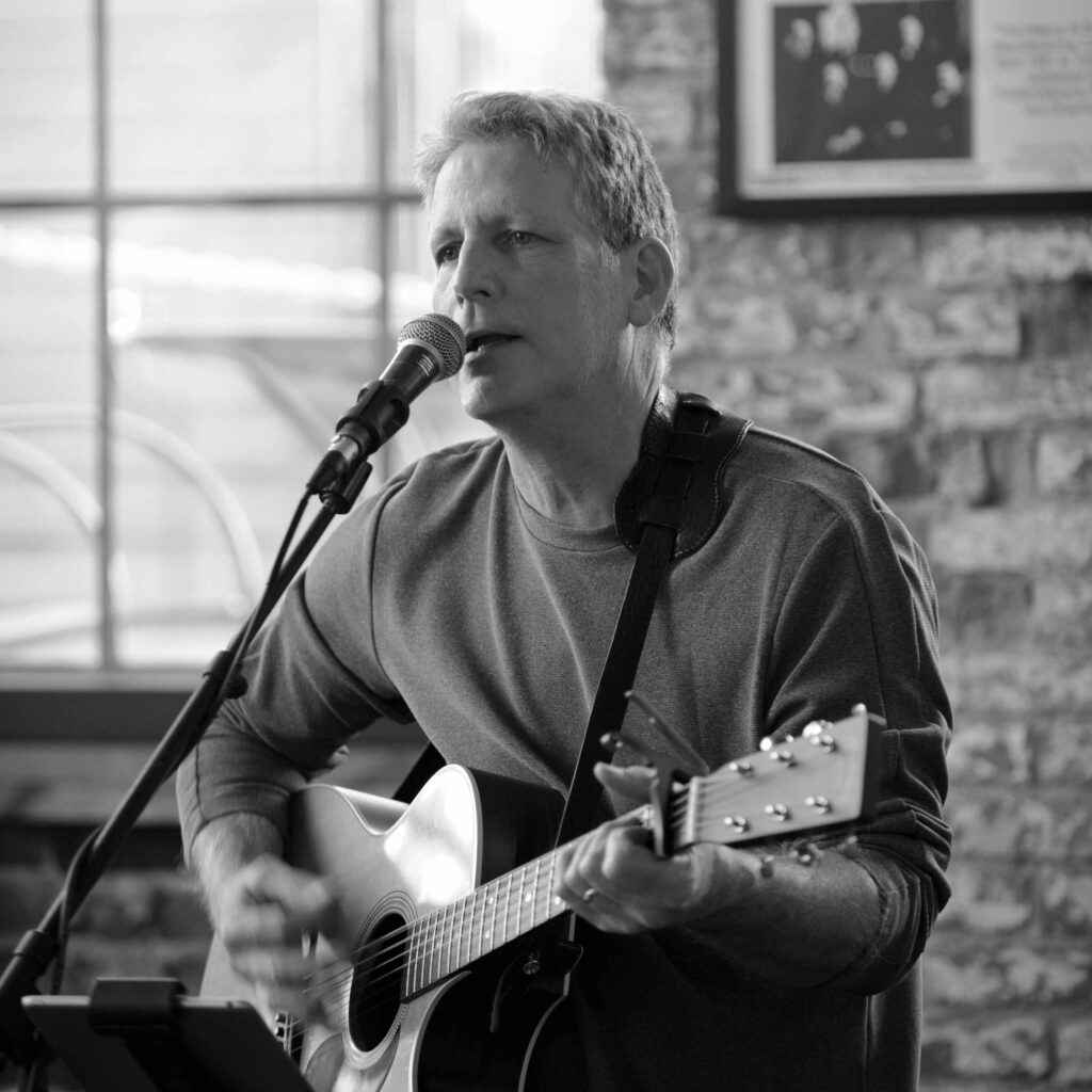 Andy Performing at Steinhardt Brewery